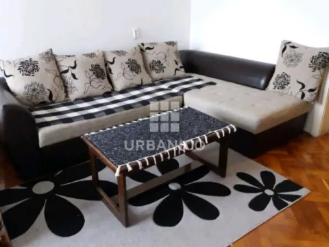 Izdavanje, garsonjera, 27m², Centar, Podgorica