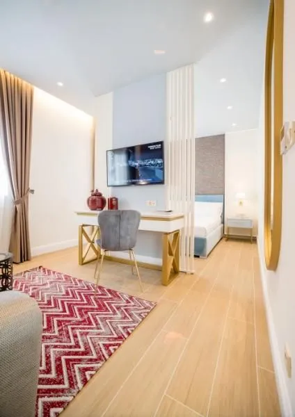 Sale, hospitality venue, 320m², Budva, Crna Gora