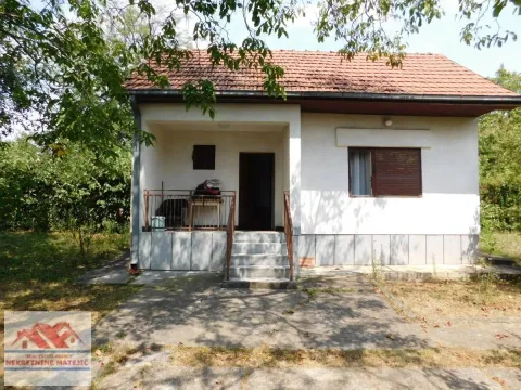 Prodaja, kuća, 40m², Šumaričko jezero, Kragujevac - image 2