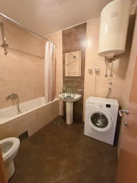 Prodaja, dvosoban stan, 64m², Stari Aerodrom, Podgorica - image 8