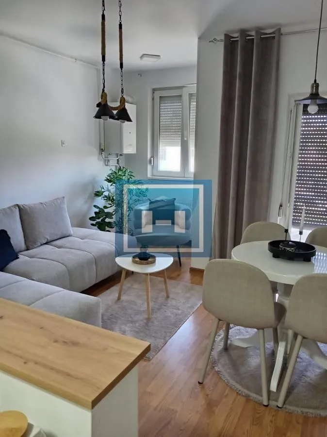 Prodaja, garsonjera, 27m², Centar, Jagodina