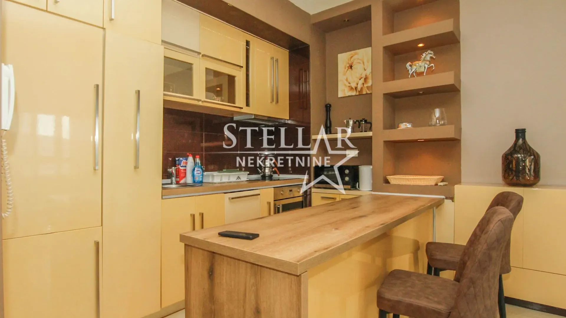 Rent, two bedroom apartment, 68m², City Kvart, Podgorica