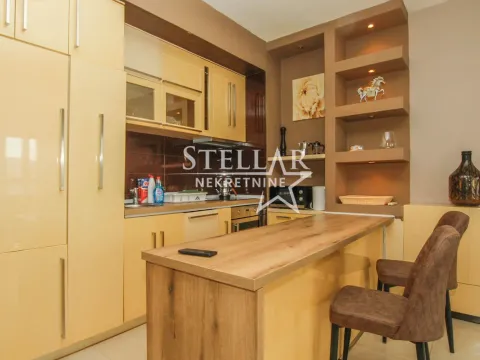 Rent, two bedroom apartment, 68m², City Kvart, Podgorica - image 5