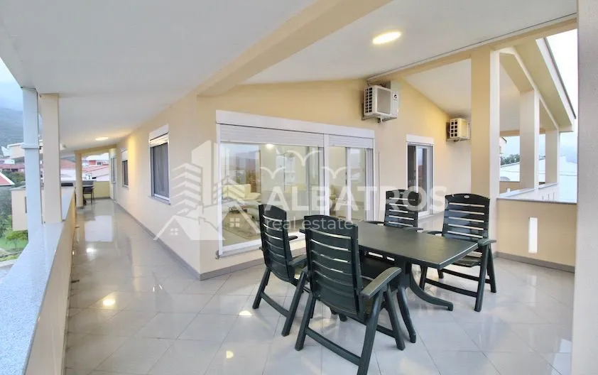 Izdavanje, dvosoban stan, 140m², Bar, Crna Gora