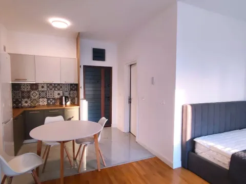 Rent, studio apartment, 34m², Centar, Bar - image 2