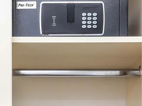 Sale, two bedroom apartment, 84m², Bečići, Budva - image 15