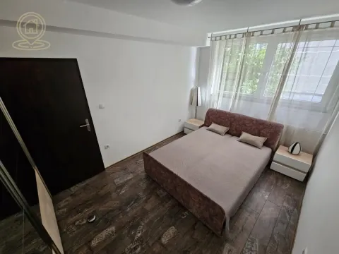 Izdavanje, dvosoban stan, 60m², Centar, Novi Sad - image 10