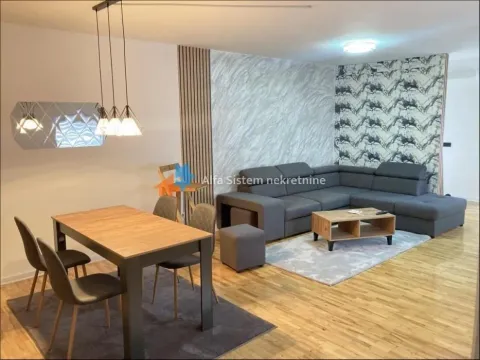 Izdavanje, dvosoban stan, 90m², Vračar Sve Podlokacije, Beograd