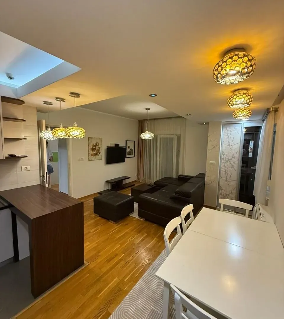 Prodaja, dvosoban stan, 72m², City Kvart, Podgorica