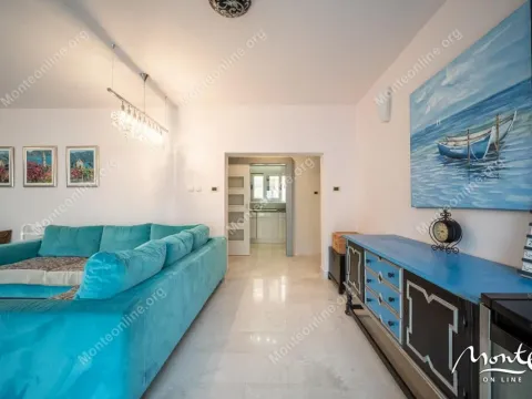 Sale, house, 484m², Stoliv, Kotor - image 4