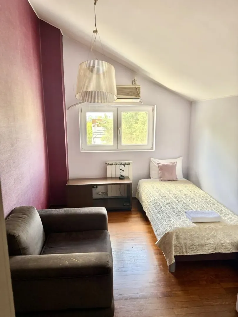 Sale, four bedroom apartment, 136m², Autokomanda, Voždovac Sve Podlokacije