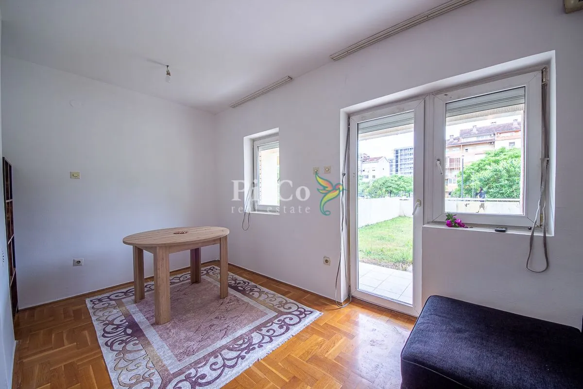 Prodaja, dvosoban stan, 84m², Stari Aerodrom, Podgorica