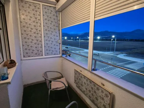 Prodaja, dvosoban stan, 64m², Stari Aerodrom, Podgorica - image 13
