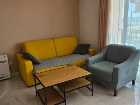 Izdavanje, jednosoban stan, 40m², Tivat, Crna Gora - image 2
