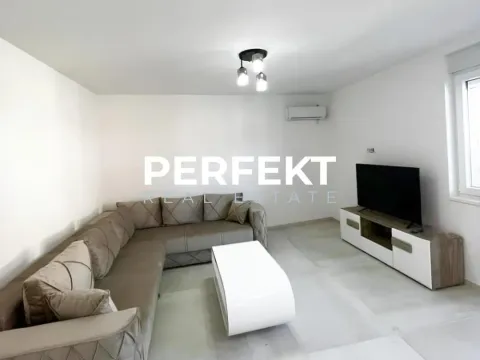 Sale, three bedroom apartment, 105m², Centar, Pančevo - image 2