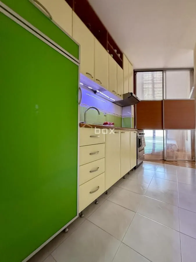 Prodaja, dvosoban stan, 63m², Crveni Krst, Niš