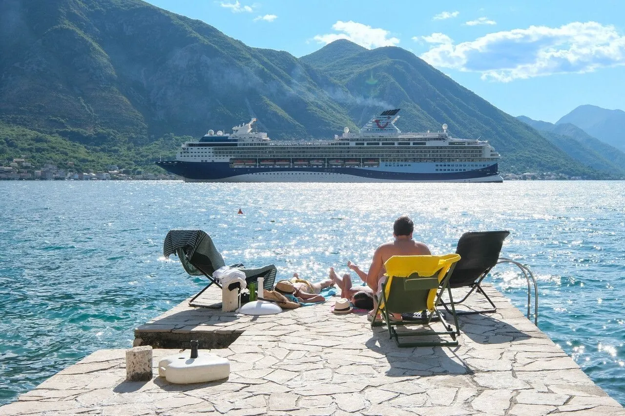 Prodaja, dvosoban stan, 85m², Dobrota, Kotor