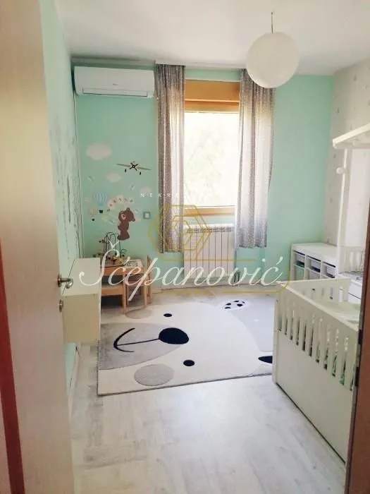 Prodaja, trosoban stan, 83m², Rotkvarija, Novi Sad Sve Podlokacije