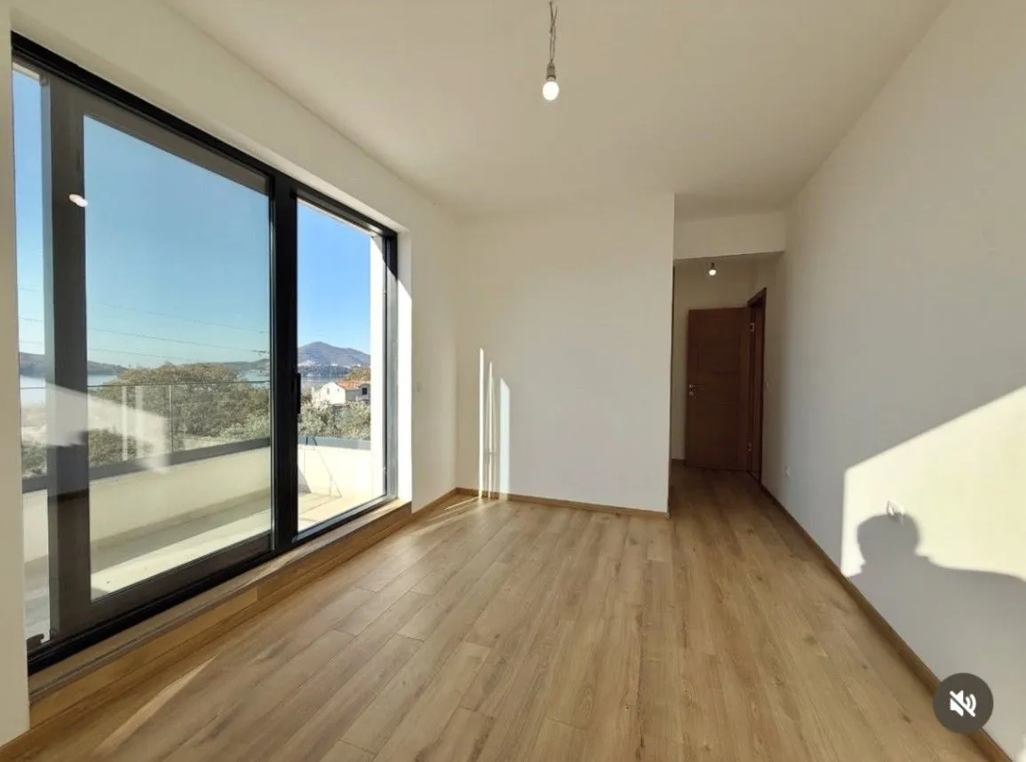 Sale, two bedroom apartment, 114m², Kamenovo, Budva