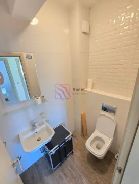 Izdavanje, dvosoban stan, 70m², City Kvart, Podgorica - image 2