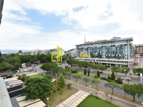 Izdavanje, trosoban stan, 117m², Preko Morače, Podgorica - image 18