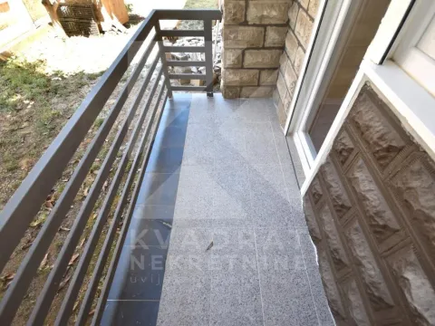 Izdavanje, dvosoban stan, 70m², Gornja Gorica, Podgorica - image 11