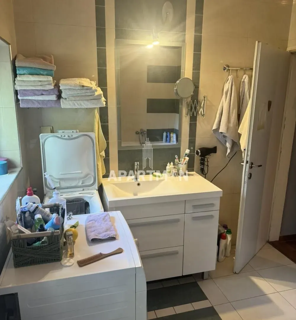 Sale, three bedroom apartment, 101m², Savski Venac, Beograd