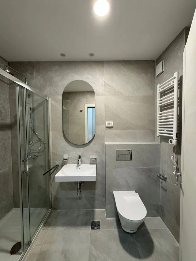 Izdavanje, jednosoban stan, 49m², Central Point, Podgorica