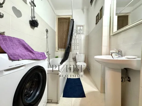 Izdavanje, jednosoban stan, 76m², Centar, Podgorica - image 11