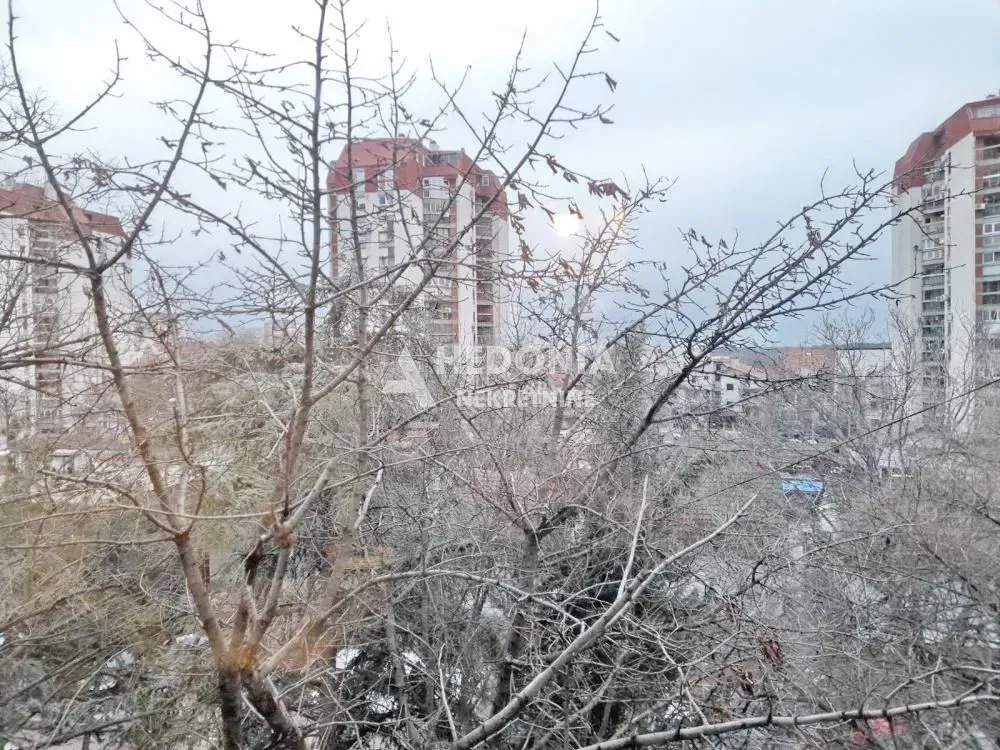 Prodaja, trosoban stan, 78m², Zemun Sve Podlokacije, Beograd