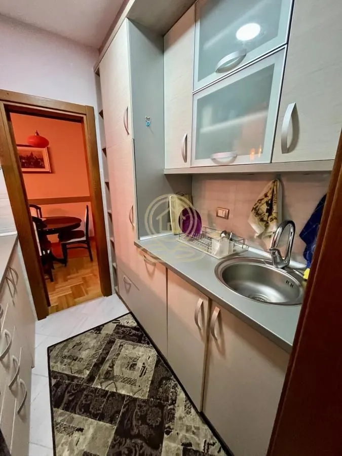 Prodaja, dvosoban stan, 62m², Centar, Vrnjačka Banja