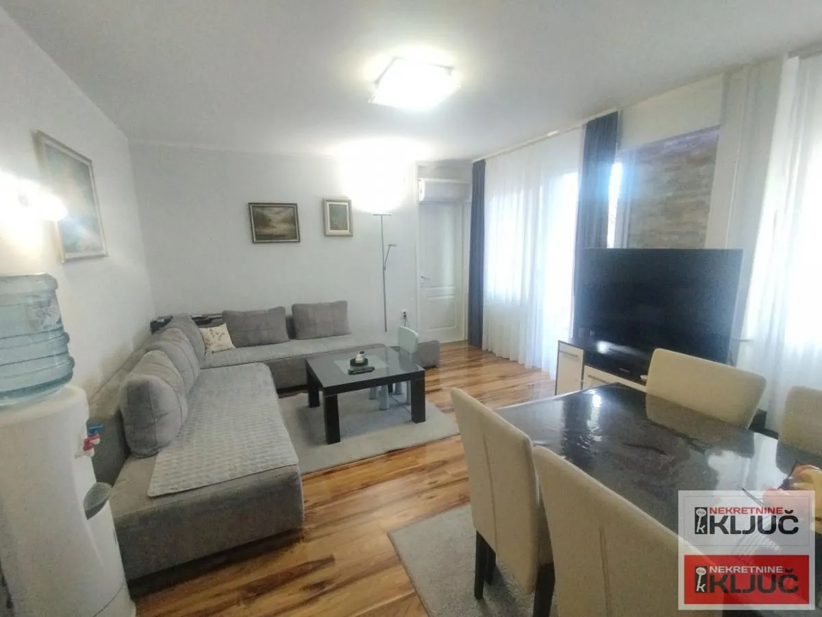 Prodaja, dvosoban stan, 54m², Novo naselje, Novi Sad