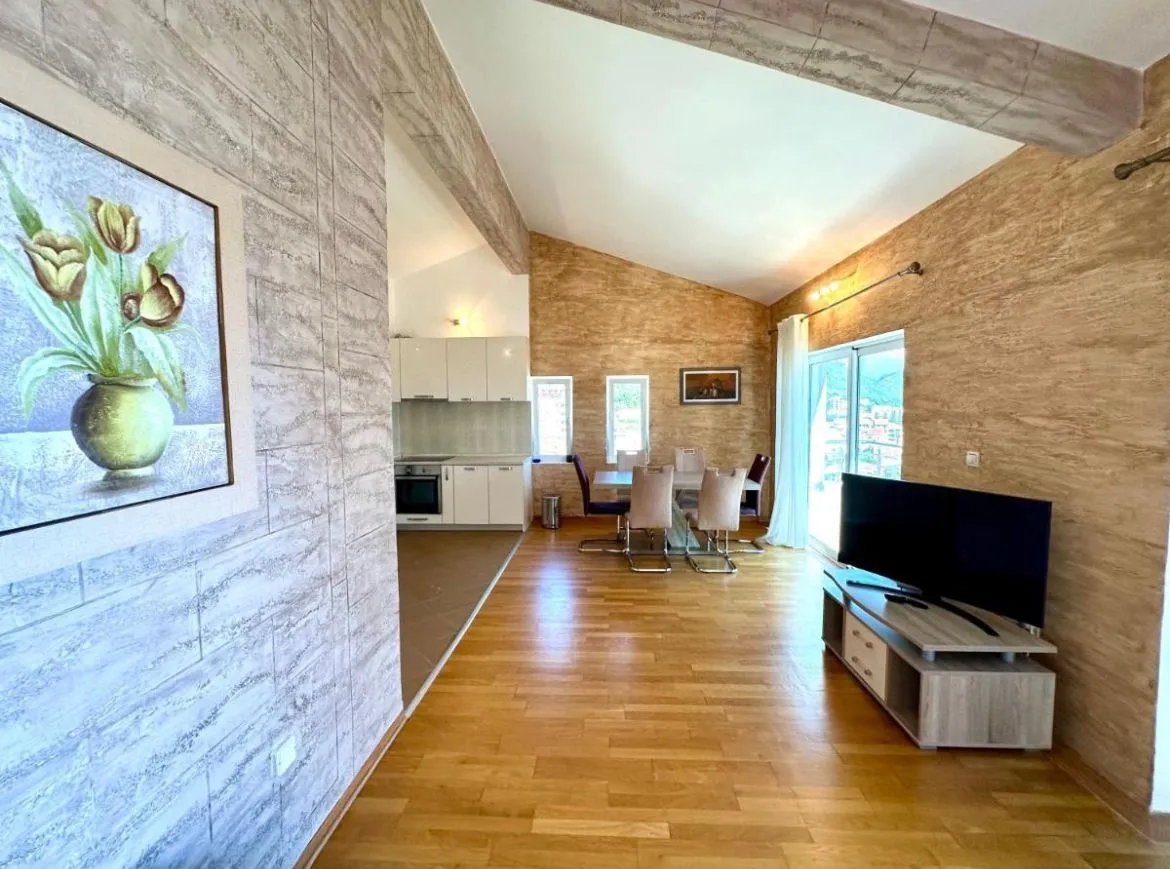Prodaja, dvosoban stan, 105m², Petrovac, Budva