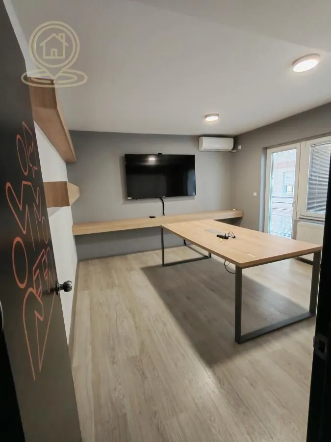 Rent, office space, 300m², Centar, Kragujevac