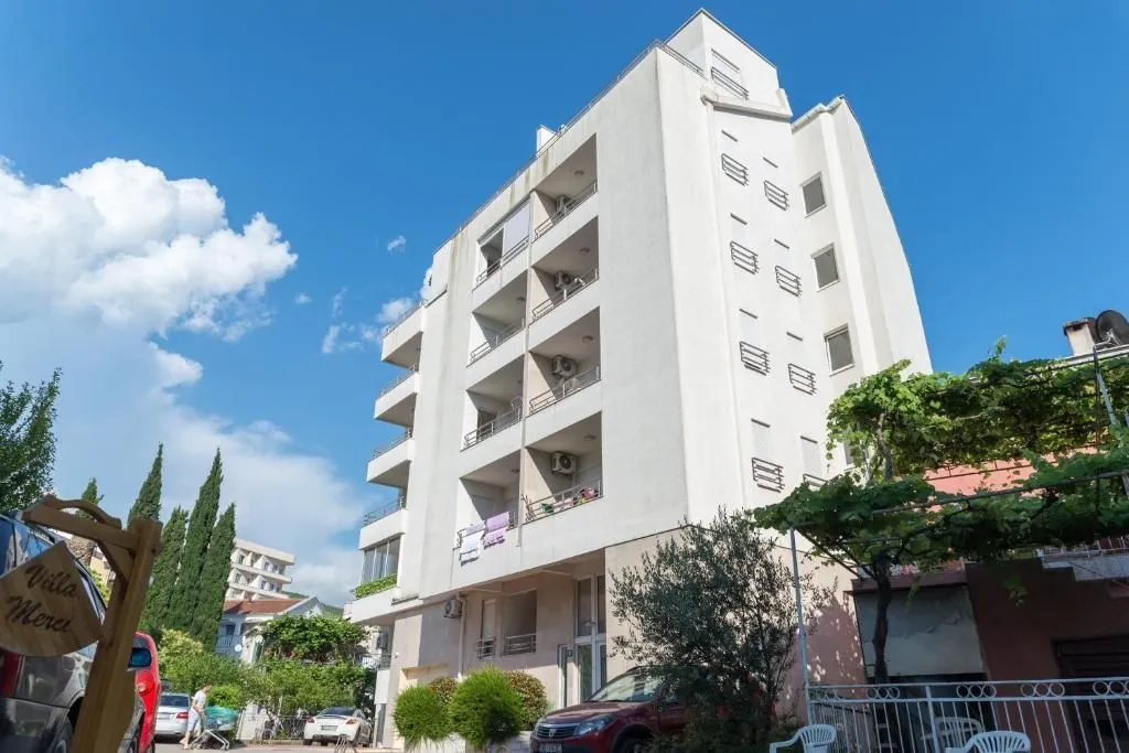 Rent, two bedroom apartment, 50m², Centar, Budva