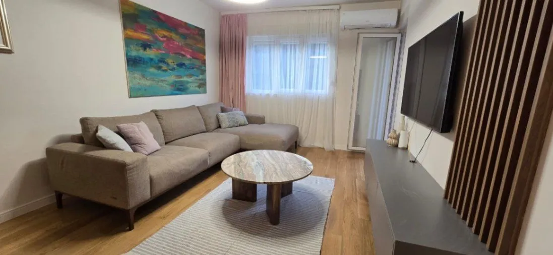 Rent, one bedroom apartment, 50m², Central Point, Podgorica