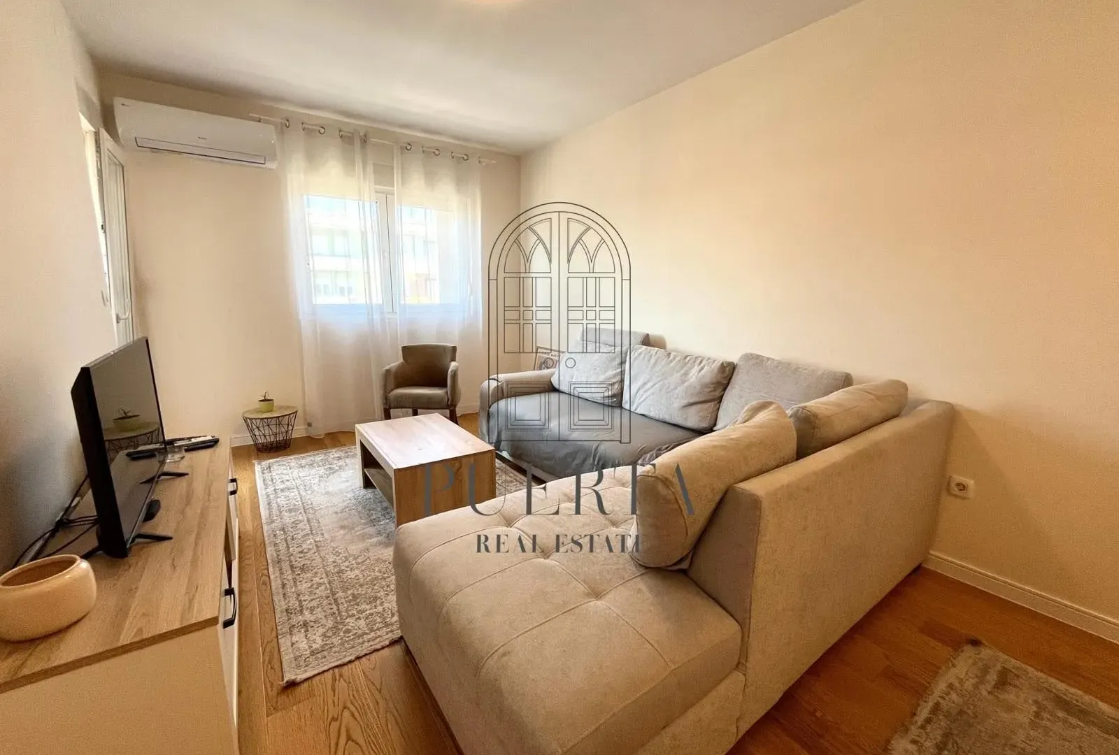 Rent, one bedroom apartment, 47m², Central Point, Podgorica