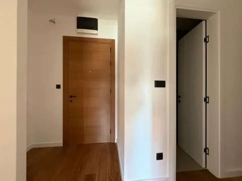 Prodaja, dvosoban stan, 63m², Tološi, Podgorica - image 10