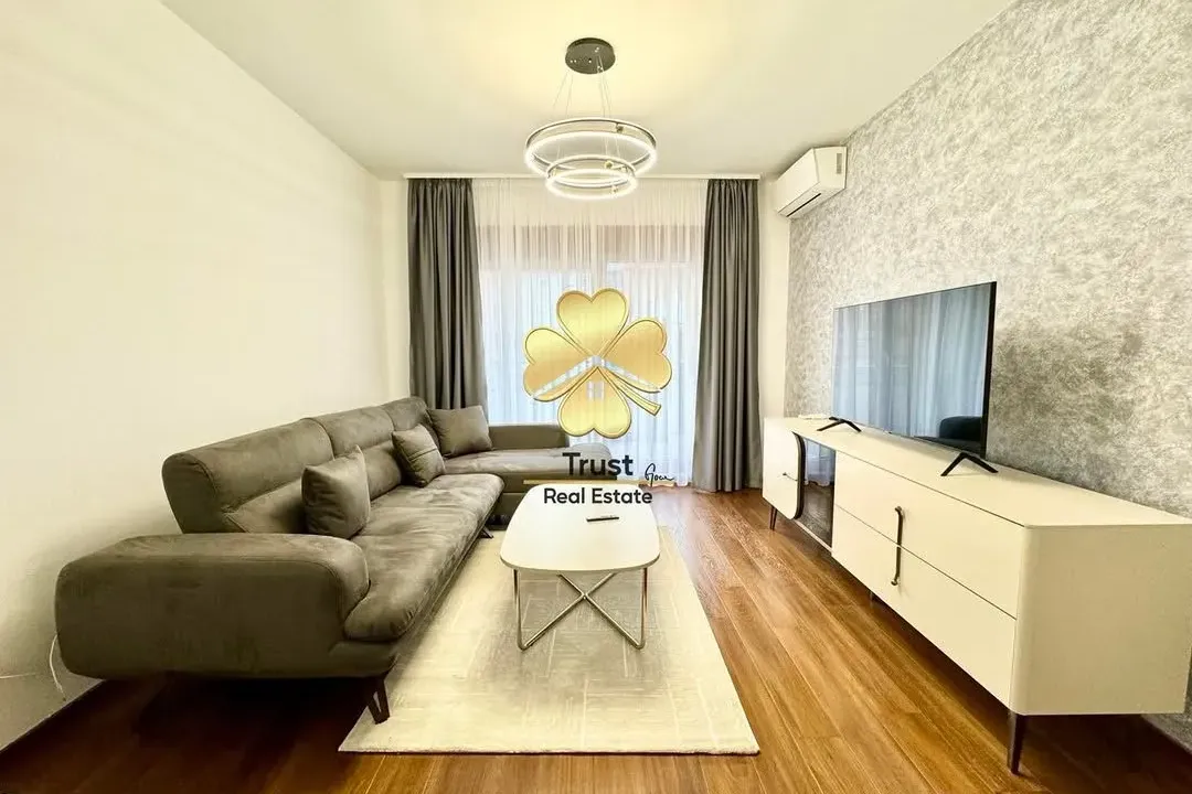 Izdavanje, jednosoban stan, 50m², Master Kvart, Podgorica