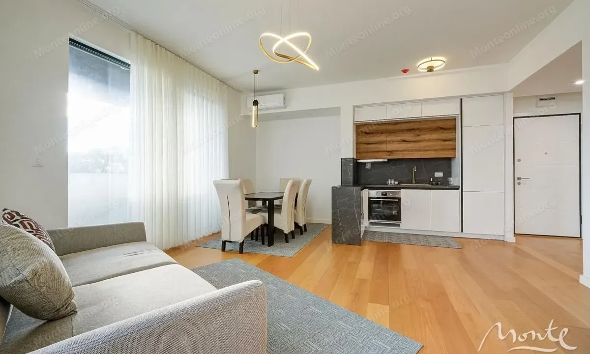 Prodaja, jednosoban stan, 67m², Bečići, Budva