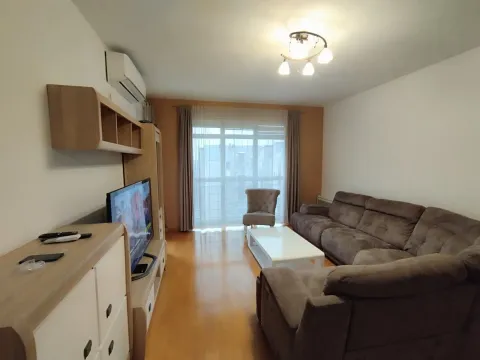 Izdavanje, stan, 100m², Blok 6, Podgorica - image 12