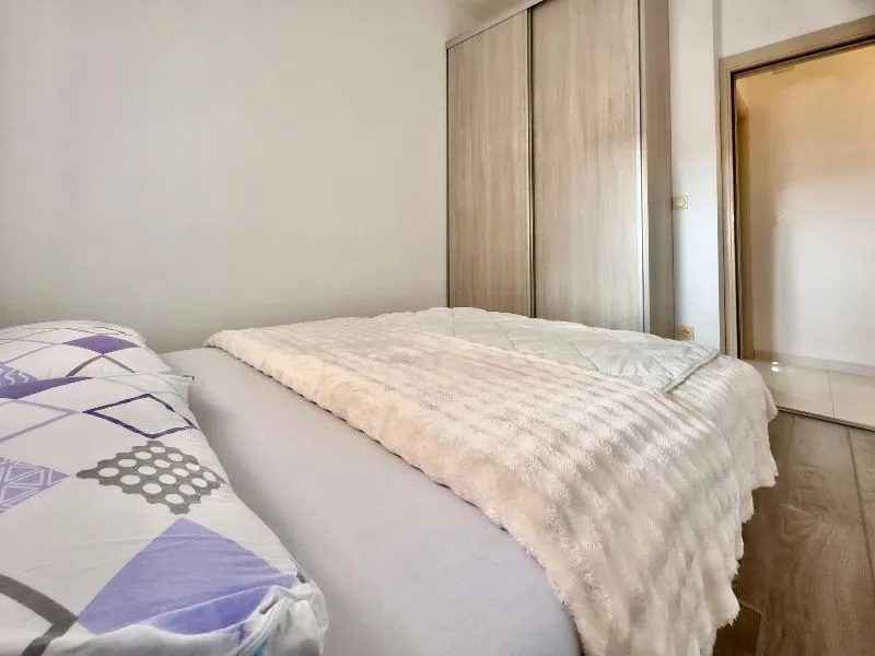 Prodaja, dvosoban stan, 60m², Centar, Tivat