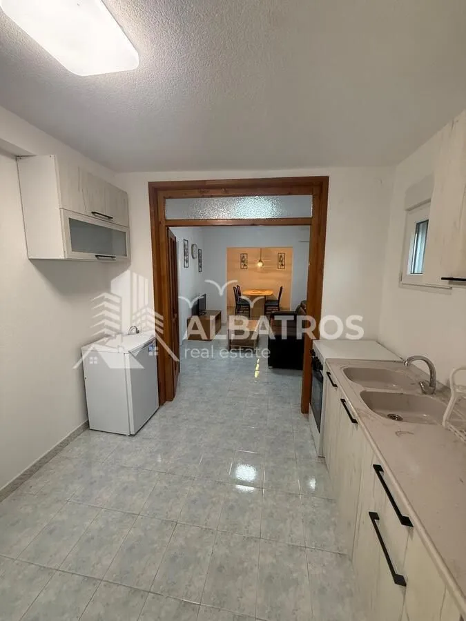 Rent, one bedroom apartment, 50m², Sutomore, Bar