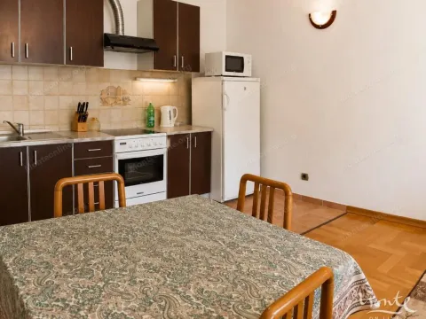 Sale, one bedroom apartment, 54m², Petrovac, Budva - image 3