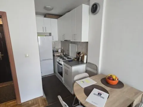 Izdavanje, jednosoban stan, 34m², Železnička Stanica, Novi Sad Sve Podlokacije - image 6