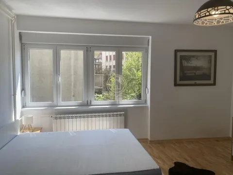Rent, two bedroom apartment, 45m², Stari Grad, Beograd - image 6