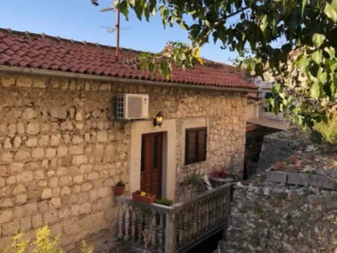 Prodaja, jednosoban stan, 87m², Grad, Kotor - image 4