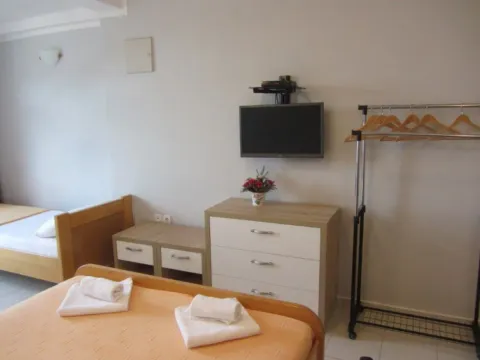 Sale, studio apartment, 26m², Rafailovići, Budva - image 2