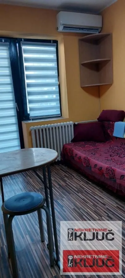 Izdavanje, garsonjera, 20m², Centar, Novi Sad