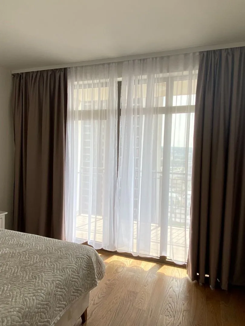 Izdavanje, trosoban stan, 121m², Savski Venac, Beograd